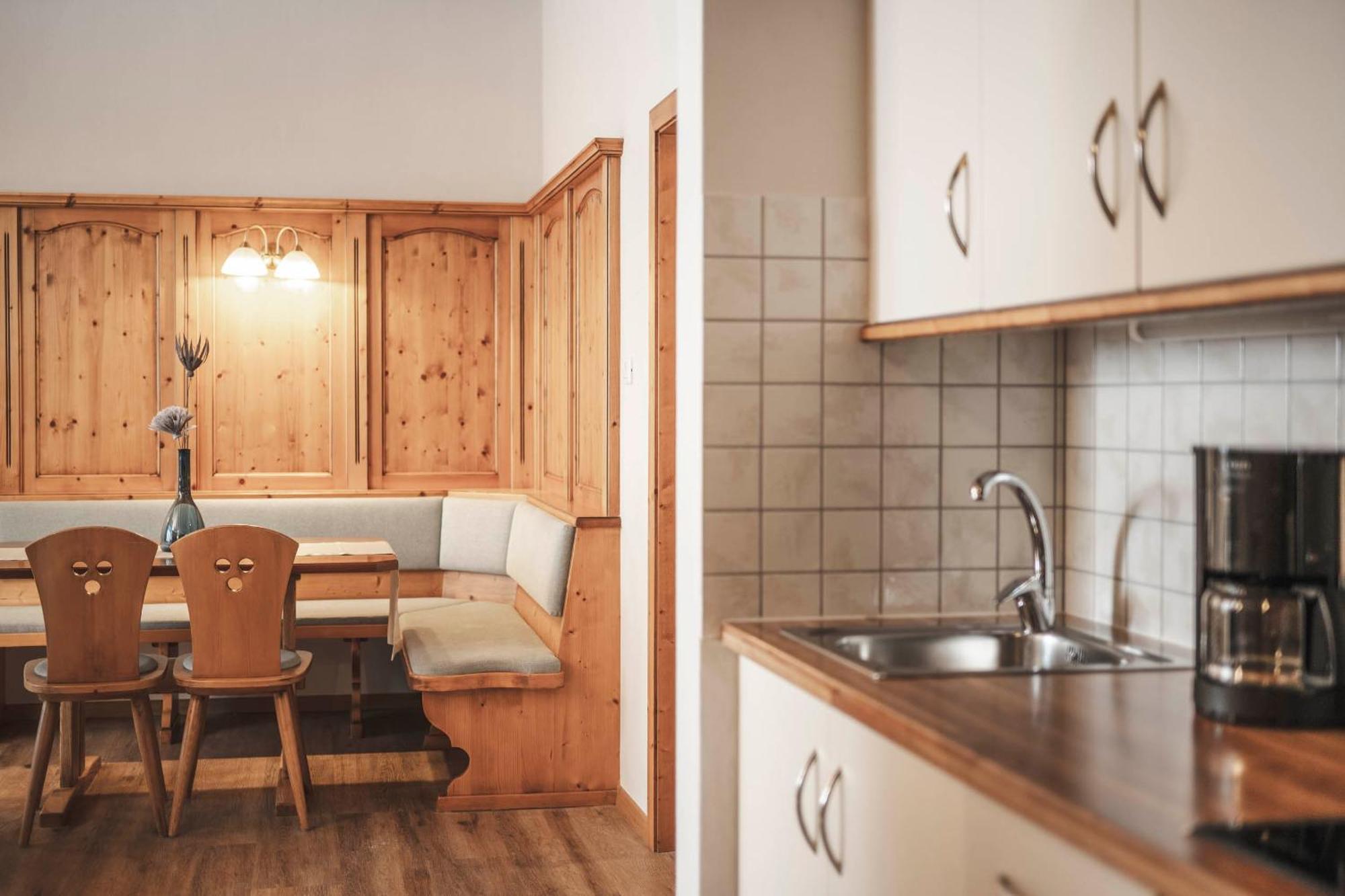 Appartementhaus Residence Hirzer Тироло Стая снимка